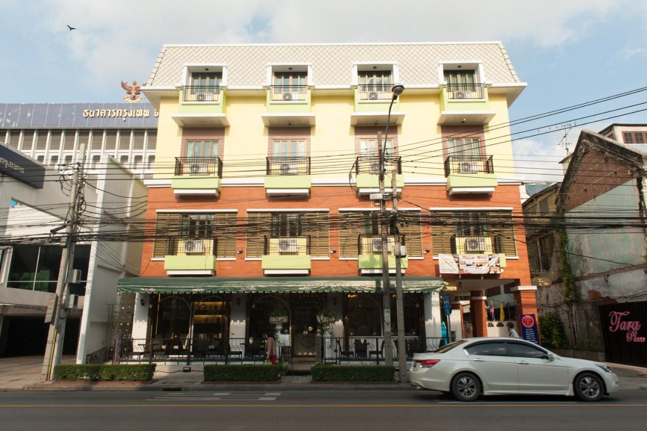 Tara Place Hotel Бангкок Екстер'єр фото
