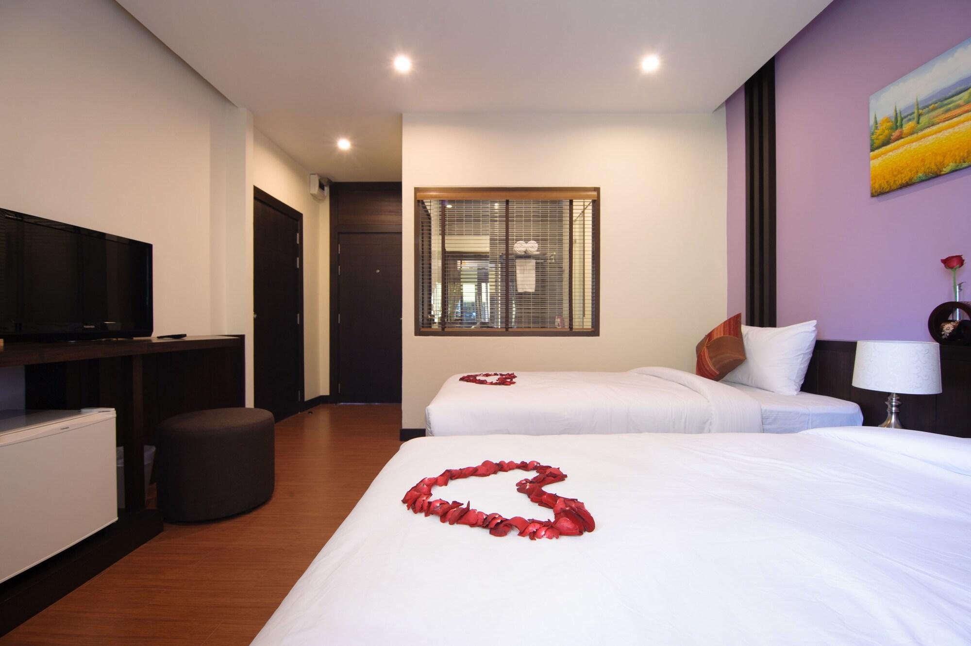 Tara Place Hotel Бангкок Екстер'єр фото