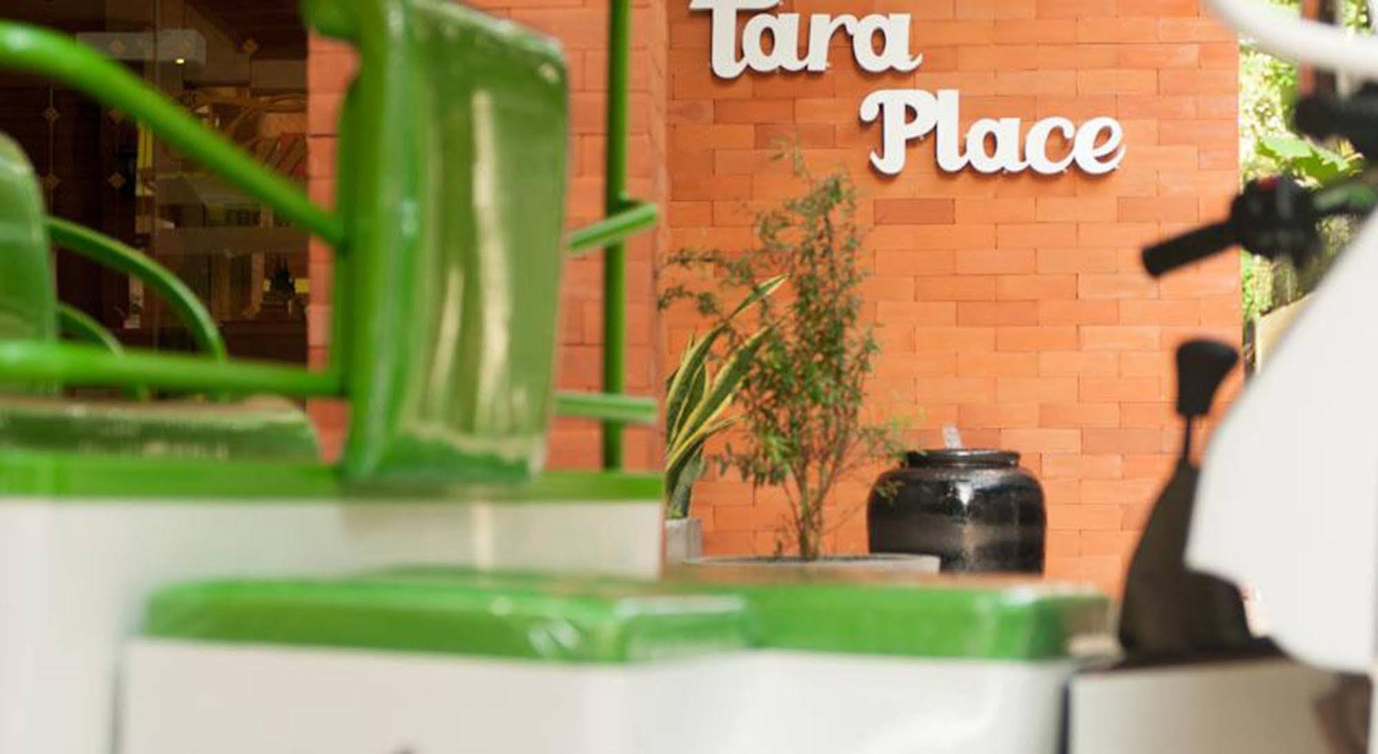 Tara Place Hotel Бангкок Екстер'єр фото